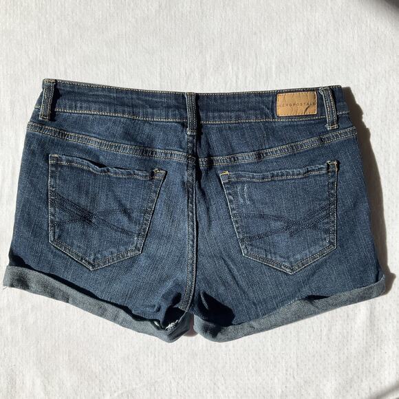 Aeropostale Women Shorts Size 8 Blue Denim Distressed Button 3" Inseam - Picture 10 of 10